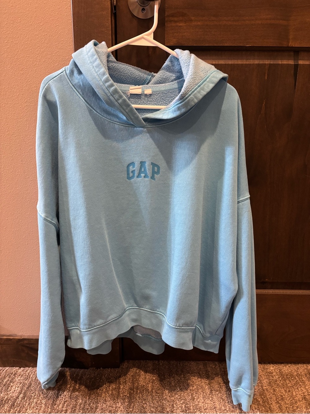 women’s gap hoodie